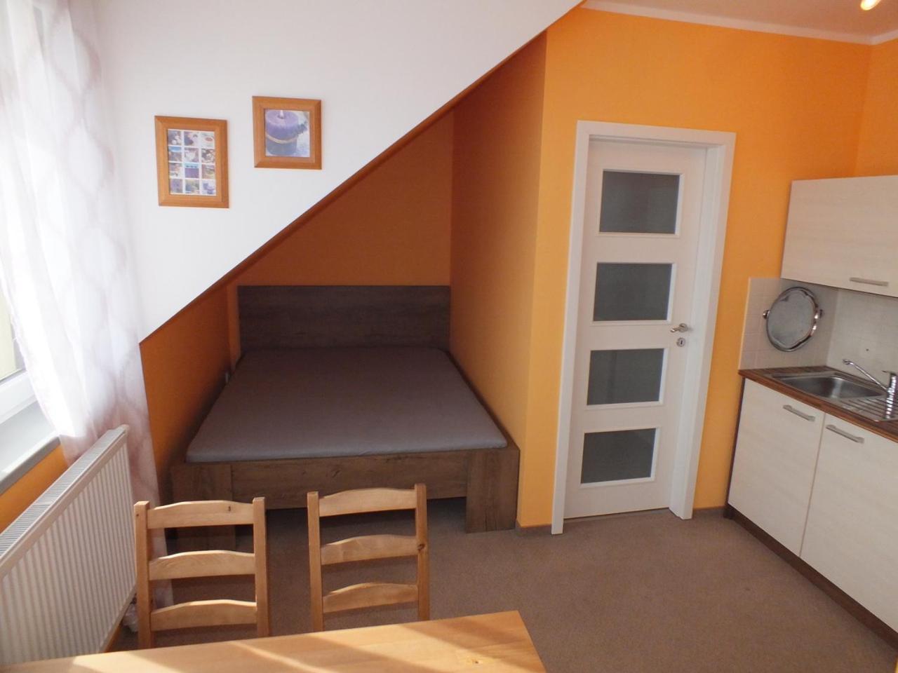 Garden Apartments Znojmo Eksteriør bilde